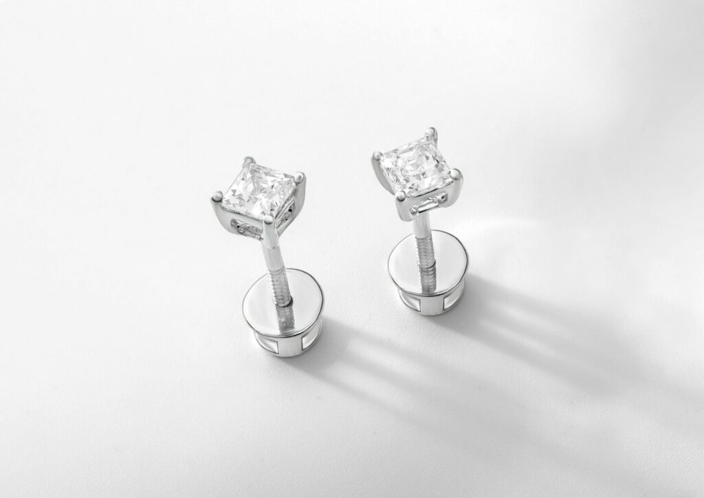 2 Carat Diamond Earrings